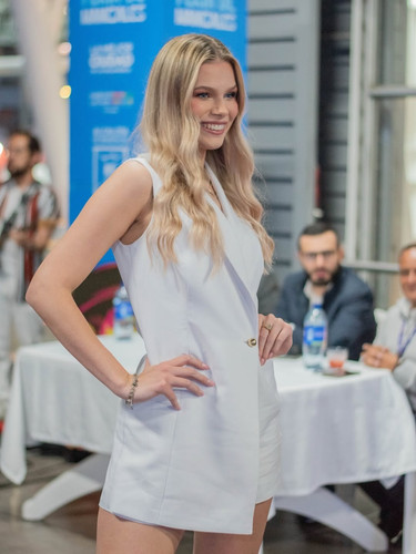 611728829 18426916489119447 3850389622448453745 n.jpg?stp=dst jpg e35 tt6& nc cat=102&ig cache key=M.jpg