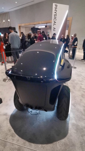 3J mnCD4e1A7QkVn.jpg