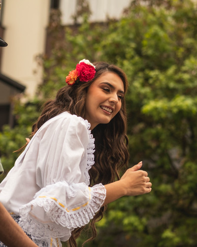 612101103 18426995785119447 941843484678751310 n.jpg?stp=dst jpg e35 tt6& nc cat=111&ig cache key=Mz.jpg