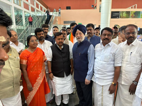 G TZzcvasAI4tCt.jpg