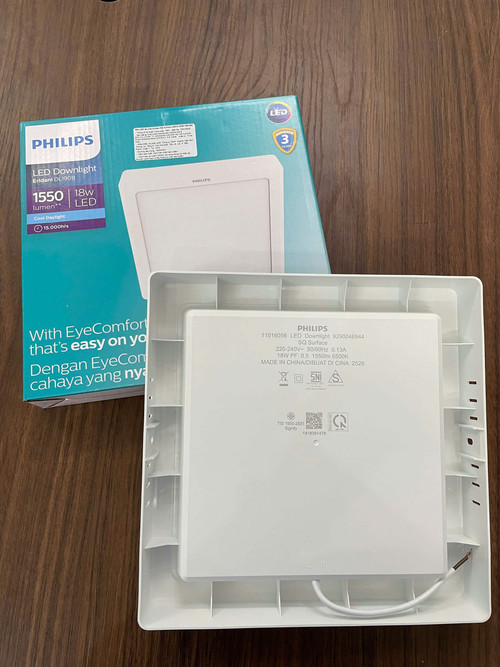 den led op noi vuong philips eridani sq surface led15 l200 18w 840 l222x34mm 1550lm 4000K (5).jpg