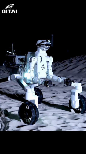 EOWBE Q7 0PSwqVE.jpg