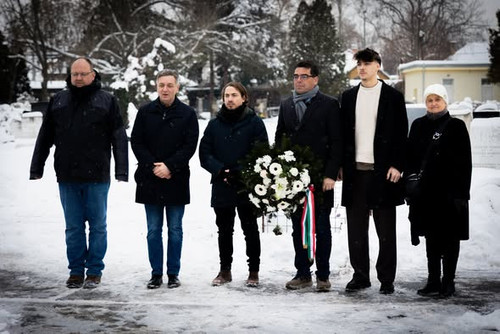 612549756 1440603810843089 2557672018157272927 n.jpg?stp=dst jpg s590x590 tt6& nc cat=103&ccb=1 7& n.jpg