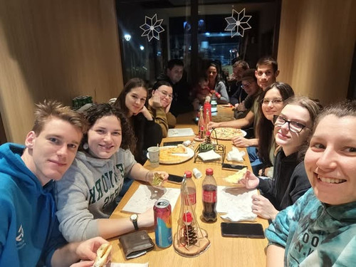 612619220 1523262583139690 7642620525590544405 n.jpg?stp=dst jpg s590x590 tt6& nc cat=104& nc cb=99b.jpg