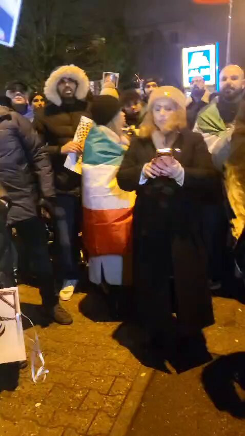 pssmjAbYUbcdOsNI.jpg