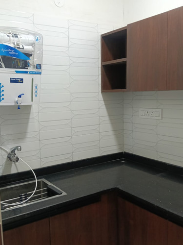Kitchen with water filter.jpg