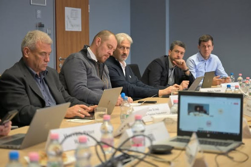 613426894 122159328524789397 4361450999919673500 n.jpg?stp=dst jpg s590x590 tt6& nc cat=108&ccb=1 7&.jpg