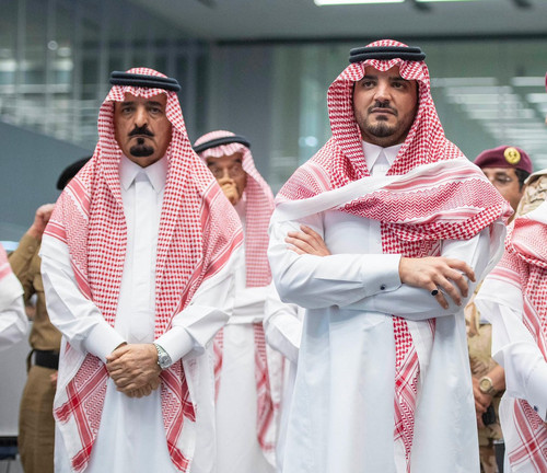 G OR01LXEAAMkYJ?format=jpg.jpg