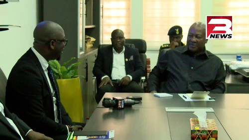 ezoHQiLb iUPivgZ.jpg