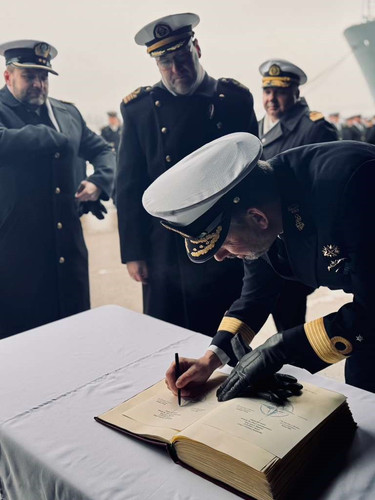 G NlaF1WAAAKq3i?format=jpg.jpg