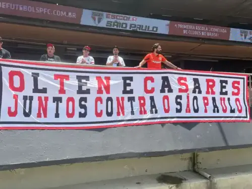Torcedores do São Paulo protestam contra Casares em dia de jogo no Morumbi e clube social