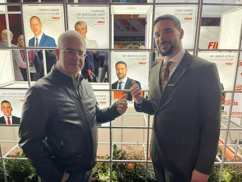 614223298 1408994313919921 8410887552109749067 n.jpg?stp=cp6 dst jpg s720x720 tt6& nc cat=109&ccb=1 .jpg