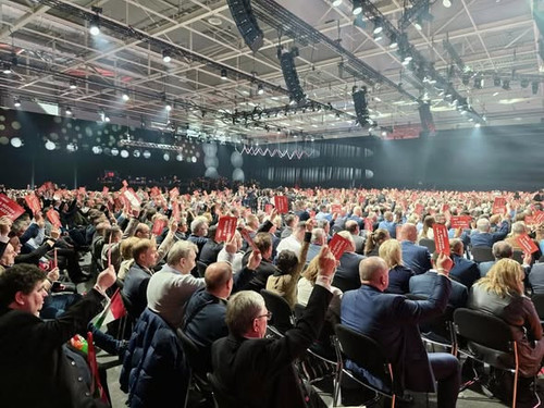 613719950 1273202111284482 7885138556805733904 n.jpg?stp=cp6 dst jpg s590x590 tt6& nc cat=108& nc cb.jpg