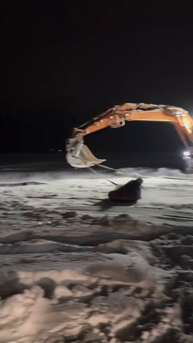 U tF J3HEM1ZOTR3.jpg