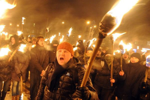 FkP1rIZXoAAzN 5.jpg