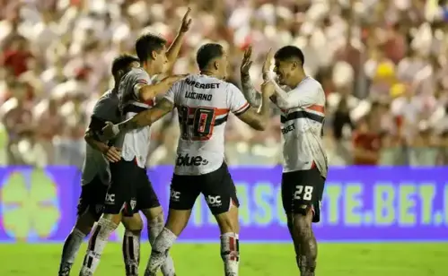 Bayer Leverkusen busca acordo com São Paulo para garantir a jovem promessa Rodriguinho