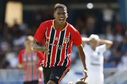 Real Sociedade e São Paulo se enfrentam na Copinha: saiba onde assistir e detalhes do confronto