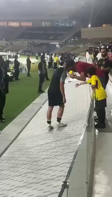 9 sxyOKNUQ 9GZaQ.jpg