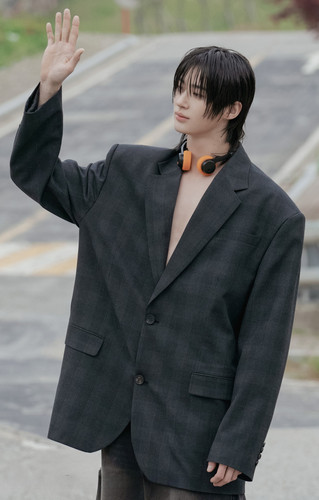 weverse 3 3131060521.jpg