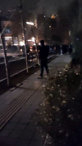 I8zQILosVOvNVDsV.jpg