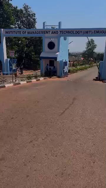 b7qfptpYufrd 178.jpg