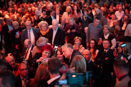 614766926 122323693280011138 1878388320156330175 n.jpg?stp=dst jpg s590x590 tt6& nc cat=111& nc cb=9.jpg