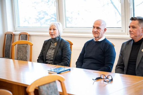 611154998 1497947175033187 7681150718156011790 n.jpg?stp=dst jpg s590x590 tt6& nc cat=108&ccb=1 7& n.jpg