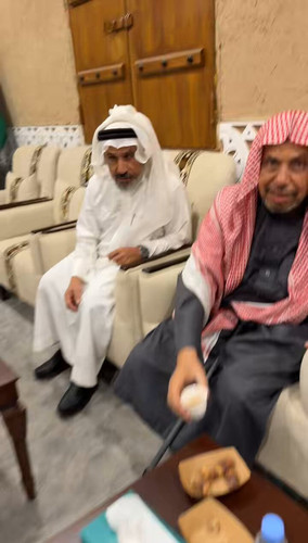 5zDr31QcKmeon 1D.jpg