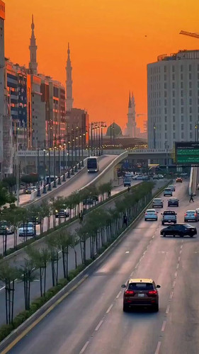 FiAVsIKRkqpVI Gy.jpg