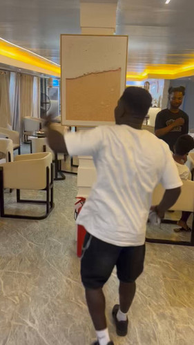 u7ahb YUBWiFXsPK.jpg