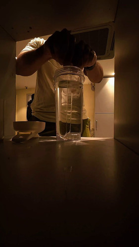 vwORyTeI3Q0YH Ct.jpg