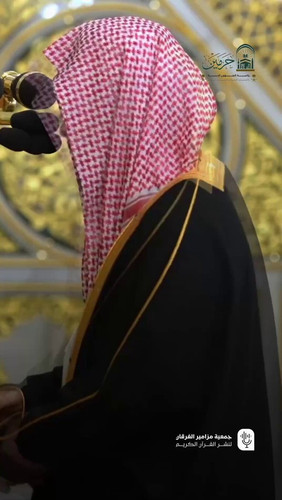 rzWAA USxgR4klHy.jpg