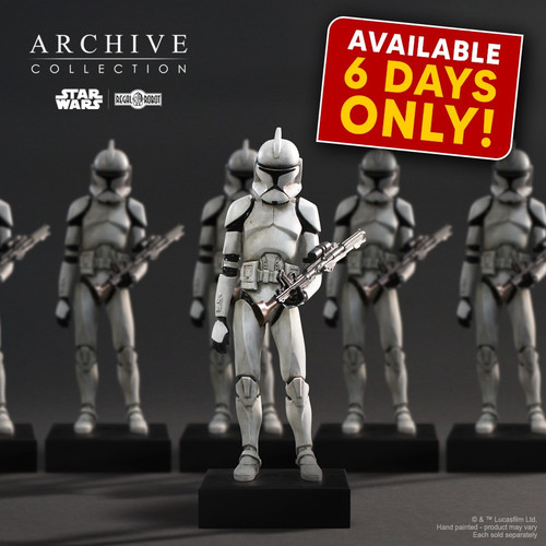 imgi 45 AOTC clone trooper maquette signature doug chiang 16.jpg