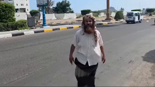 izi CxRsQGN2UiV2.jpg