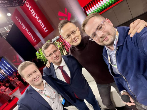 612785819 1220721476703047 3615480297271845916 n.jpg?stp=cp6 dst jpg s720x720 tt6& nc cat=105&ccb=1 .jpg