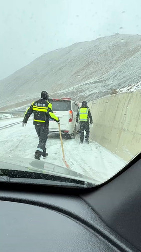 zWK Tv6Y6iIrg a3.jpg