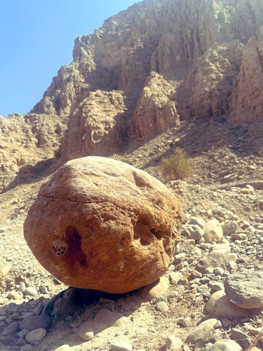 G IQFmha0AIeRFy?format=jpg.jpg