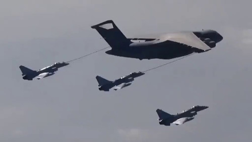 EBQbZ 09jmiO5xFU.jpg