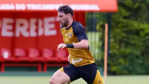 Calleri, fora desde abril, desfalca São Paulo na estreia do Paulistão e atrasa retorno desejado