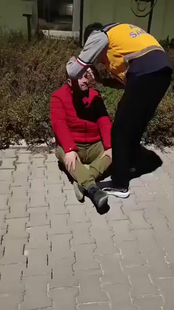 99cxSH5MAxrdQOz7.jpg