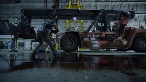 Happy.S02E01.The.War.on.Easter.1080p.BluRay.EN.AAC.5.1.x265 My.mkv 20260109 185307.653