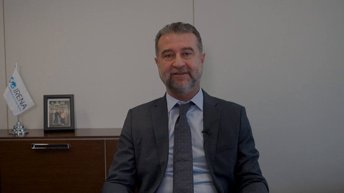 5 QNq0jO2OsqcI2K.jpg