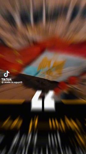 8Y13oxdsWseIE nx.jpg