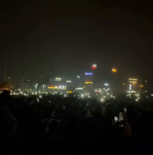 6DUpOWjge7zbUBep.jpg