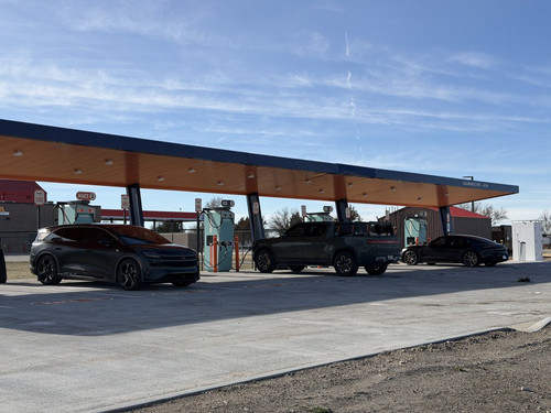 G UjPcgasAgwSpC?format=jpg.jpg