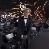 2496623106.gif