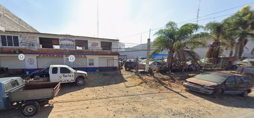 Deshuesadero EL CHATO.png