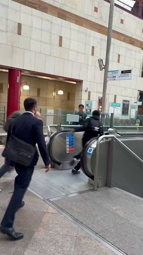 H6USL bb2XTtZ sx.jpg