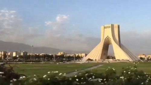 E1J8US8S HfSDK45.jpg