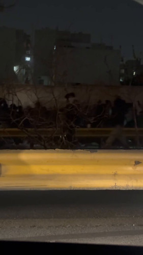 blp krUJ8AXquahu.jpg